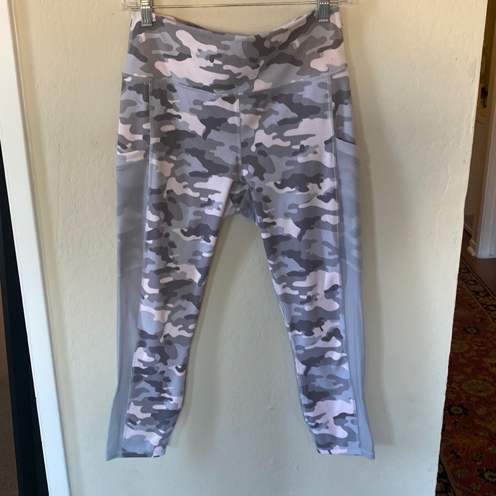 Fabletics Powerhold pink camouflage leggings
